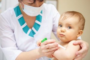 Erkältung bei Babys mit Hausmitteln behandeln